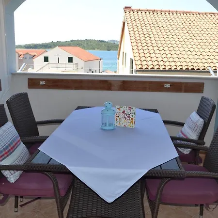 Lucija Appartement Srima