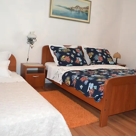 Lucija *