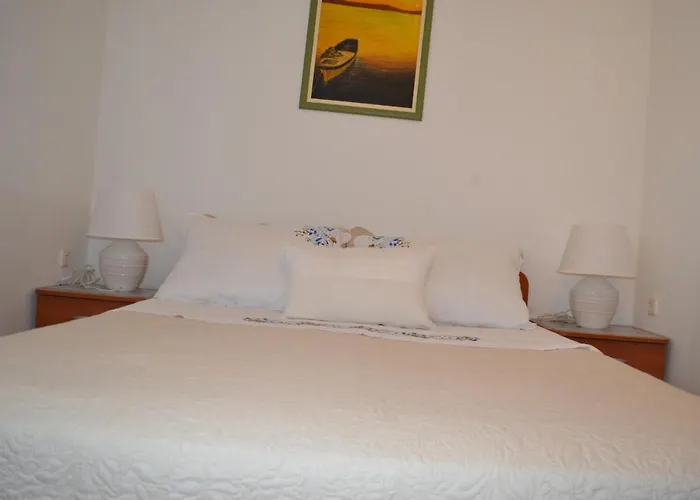 Appartement Lucija Srima