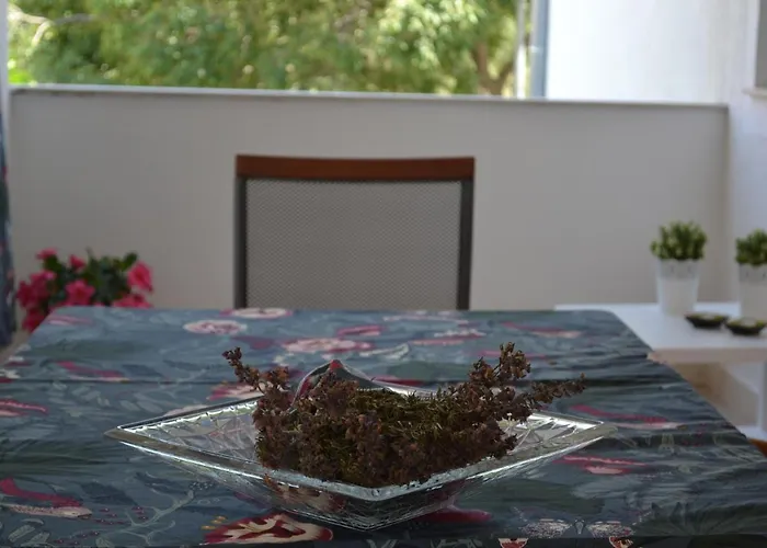 Appartement Lucija Srima